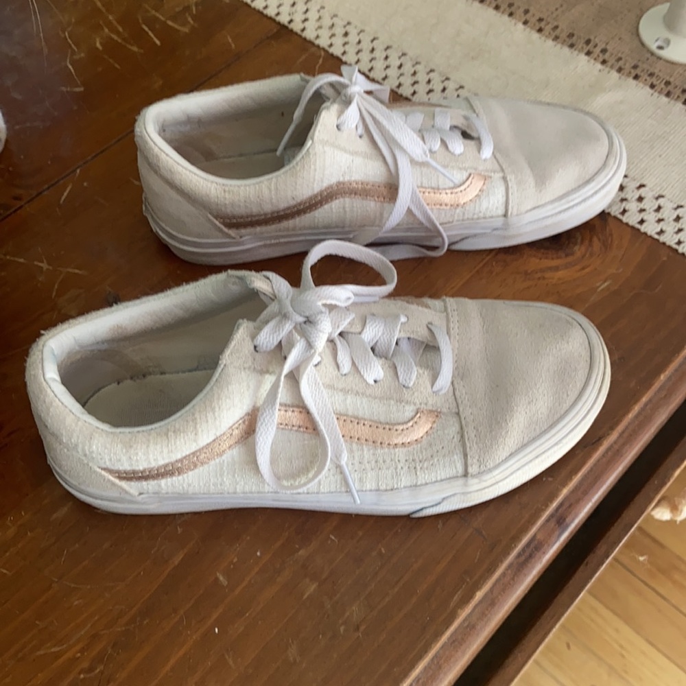 Vans - Picture 4 of 5